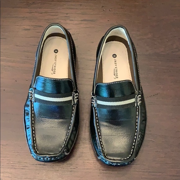 East strider Boy’s dress shoes - Picture 1 of 3